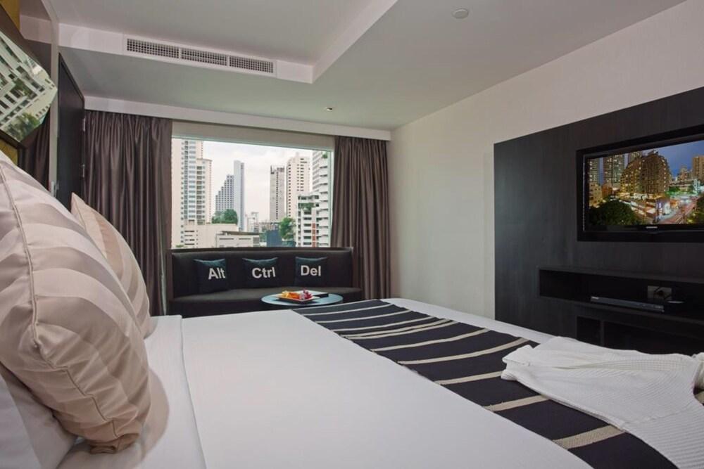 Golden Tulip Mandison होटल