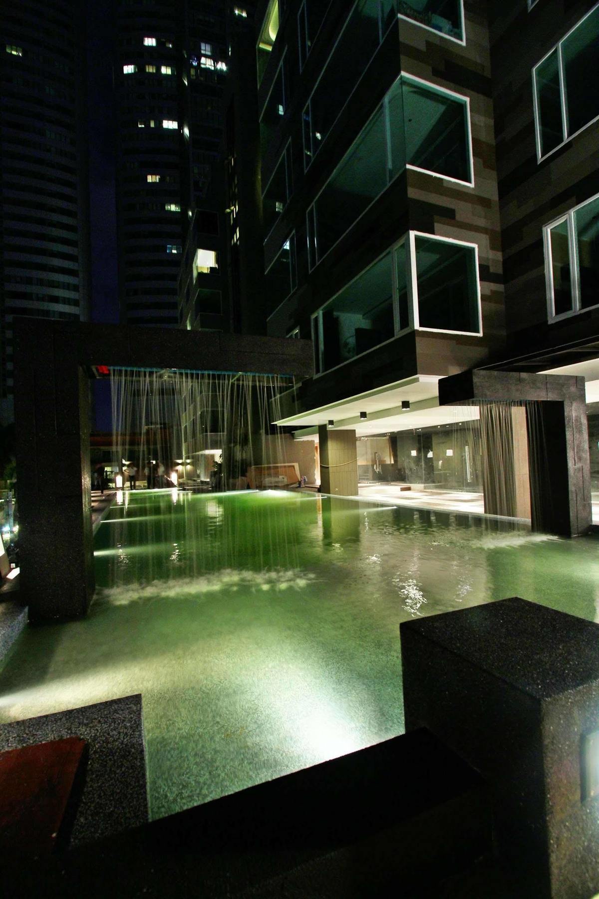 Golden Tulip Mandison