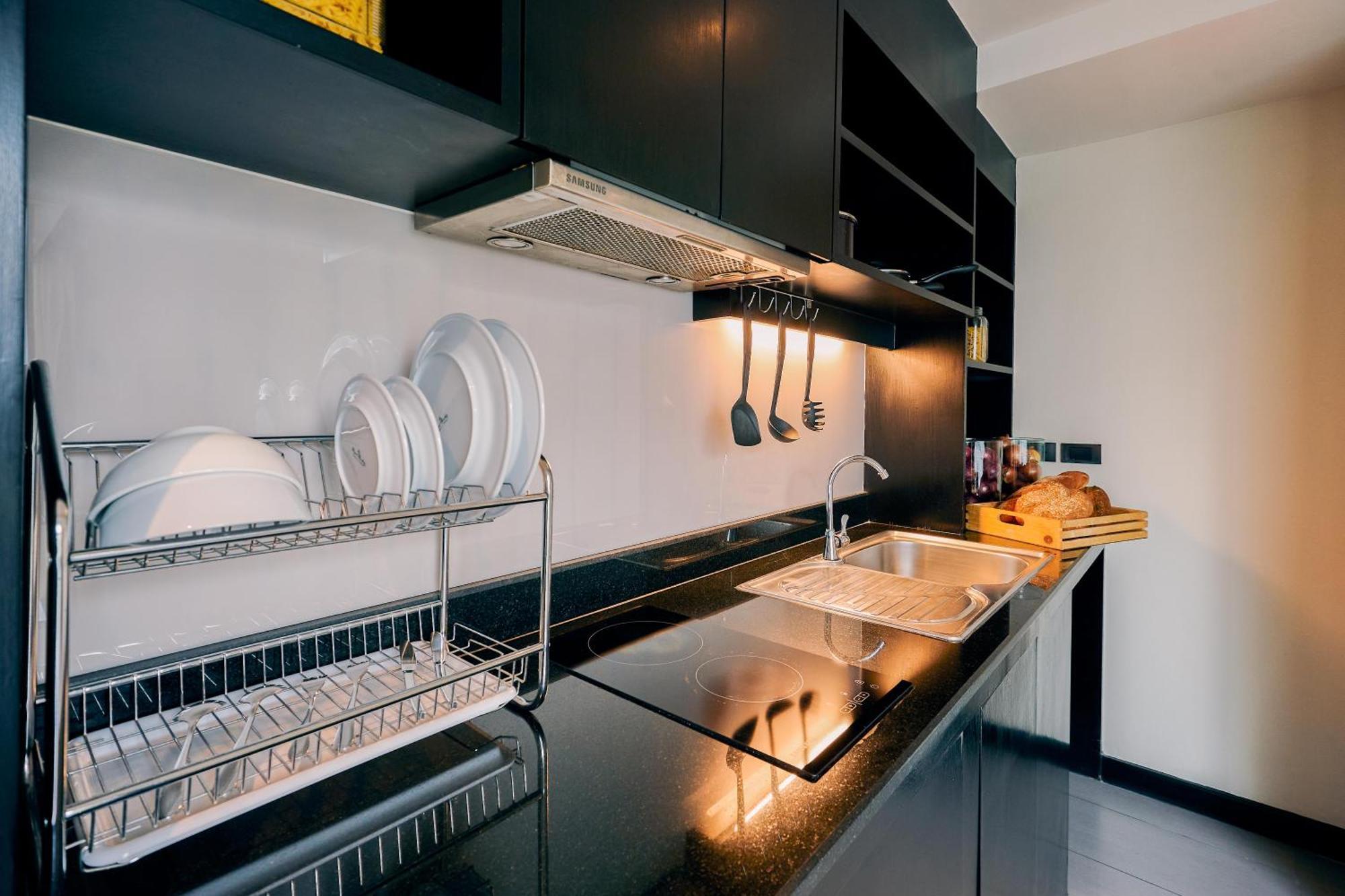 Golden Tulip Mandison 4*